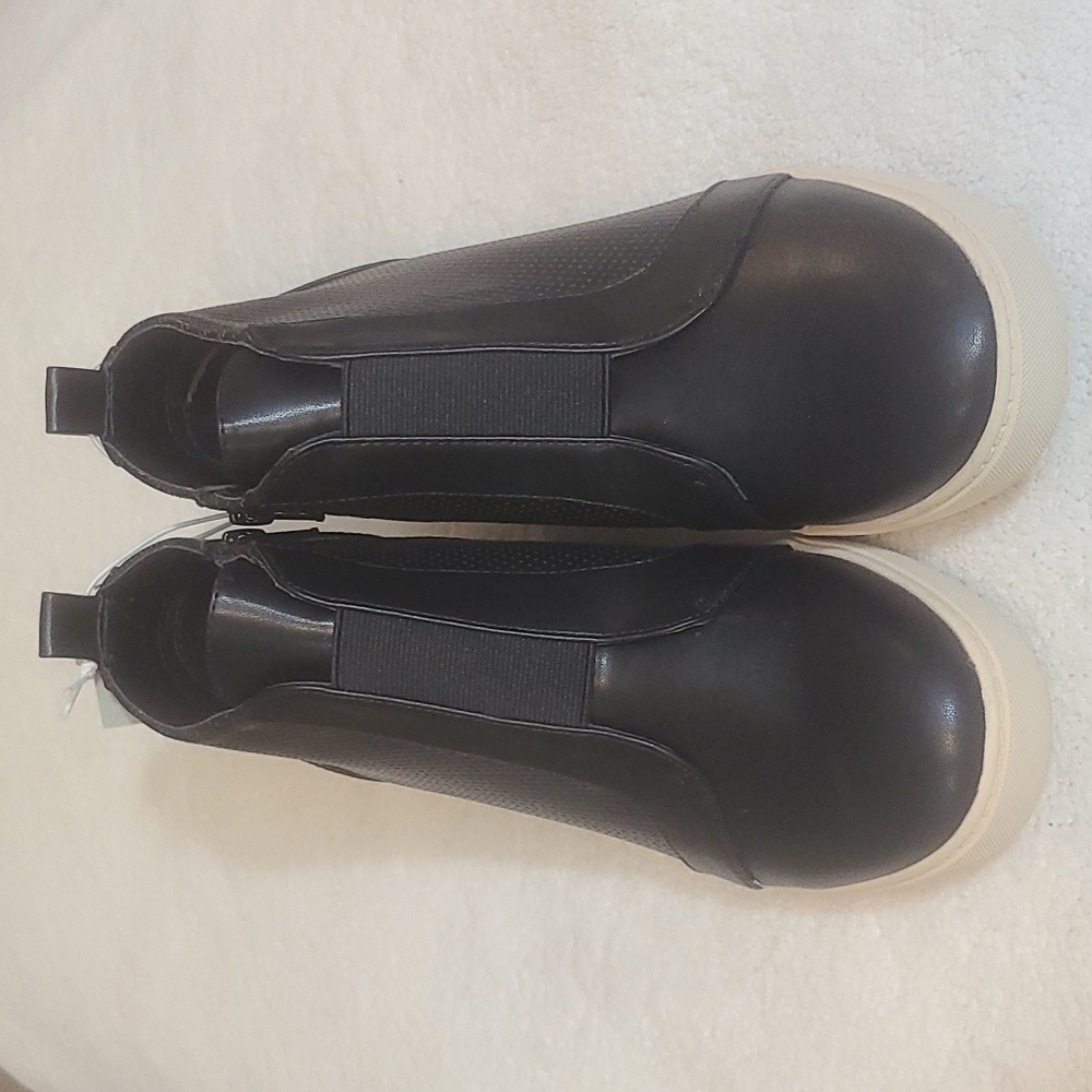 Cute shoes - Picture 3 of 8